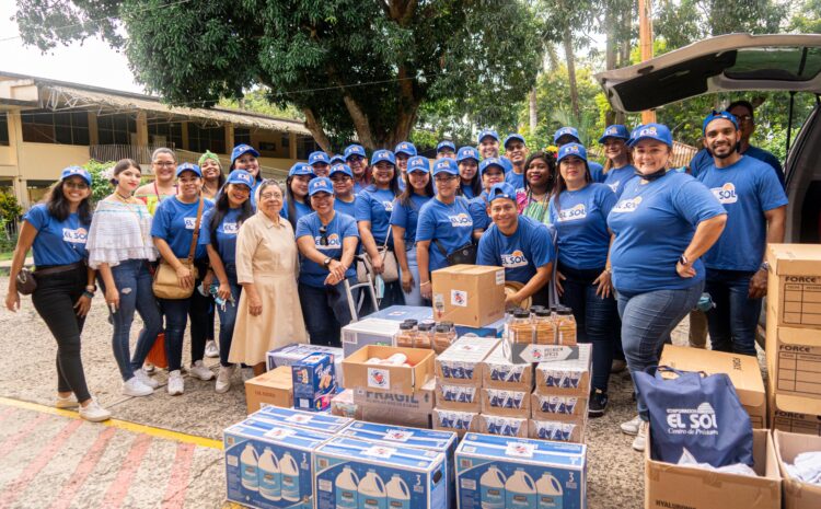 El Sol volunteers visited Hogar Bolívar nursing home in Panama City